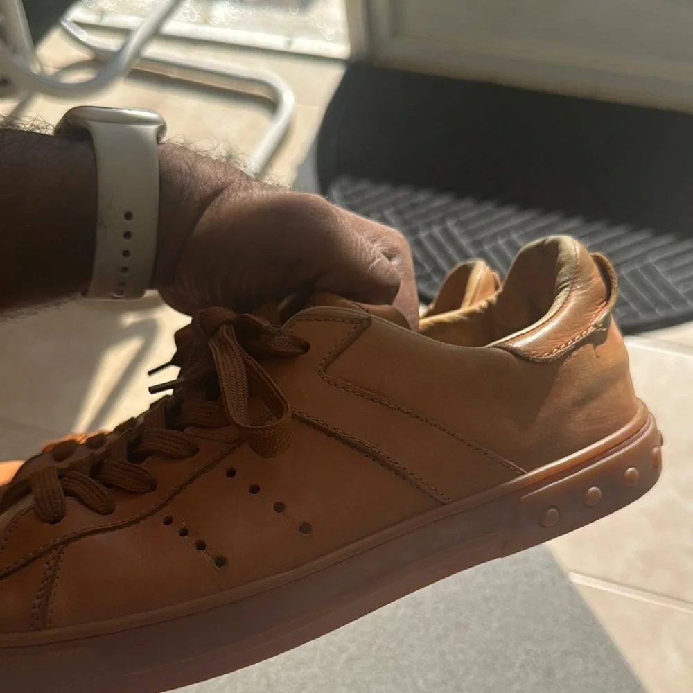 Tod's Men's Tan Leather Sneakers - Picture 6 of 11